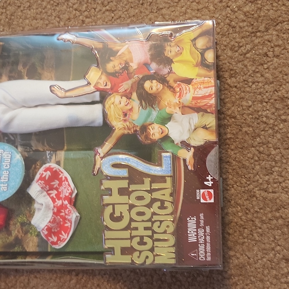 NIP High School Musical 2 Gabriella lifeguard Disney kids toy make believe - Picture 4 of 5